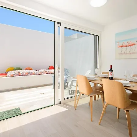 Appartement White Volcano Apartment, Free Access To The Fariones Sports Center *