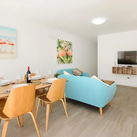 White Volcano Apartment, Free Access To The Fariones Sports Center Appartement Puerto del Carmen (Lanzarote)